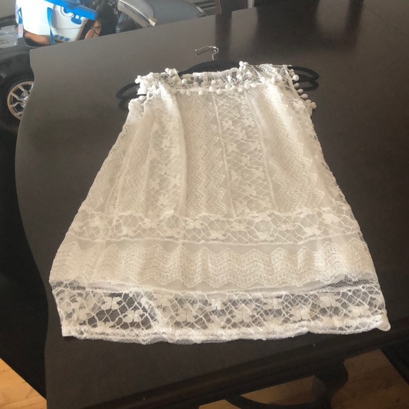 NWOT LACE DRESS - Picture 3 of 3